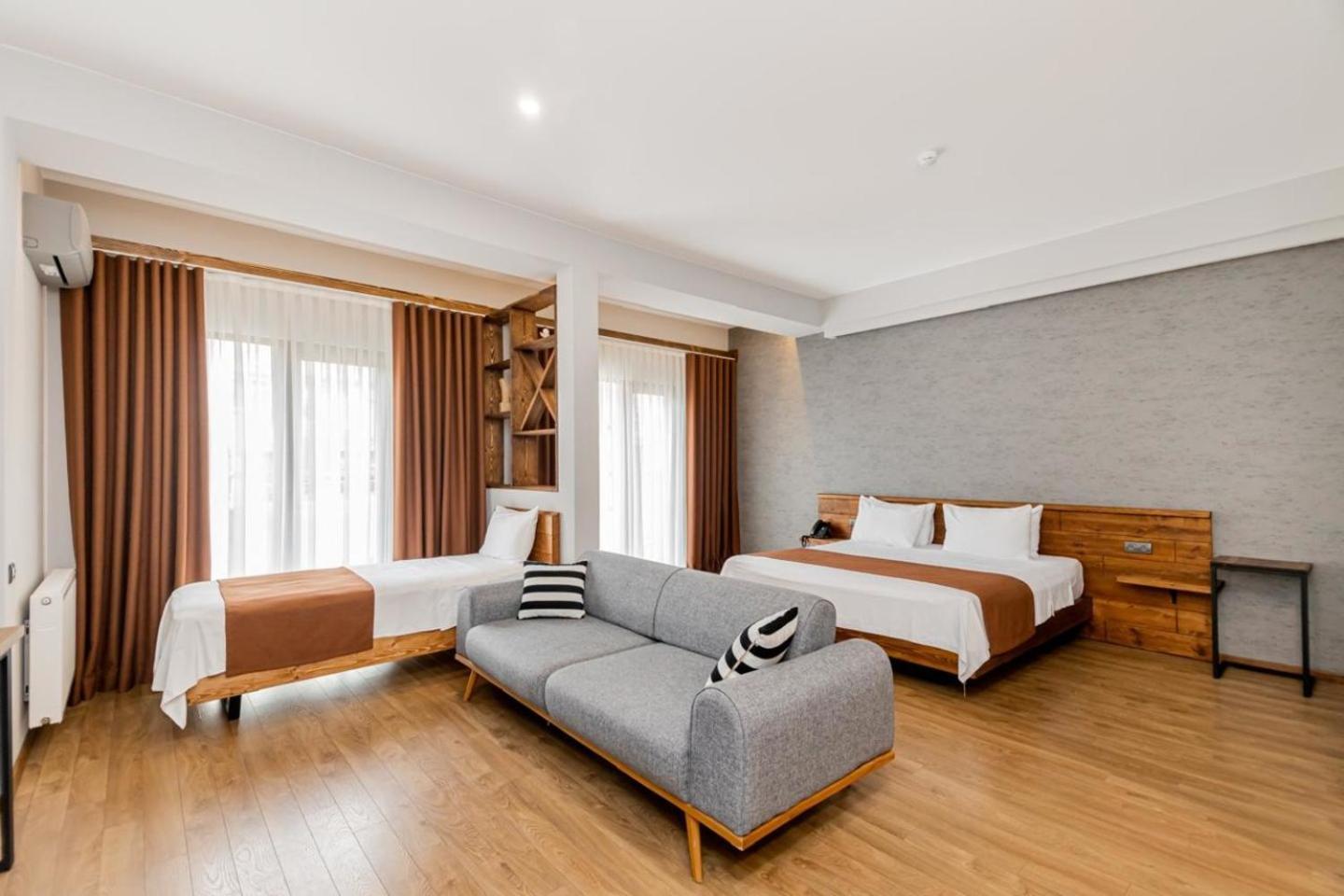 Ivy Hotel Tbilisi Ngoại thất bức ảnh