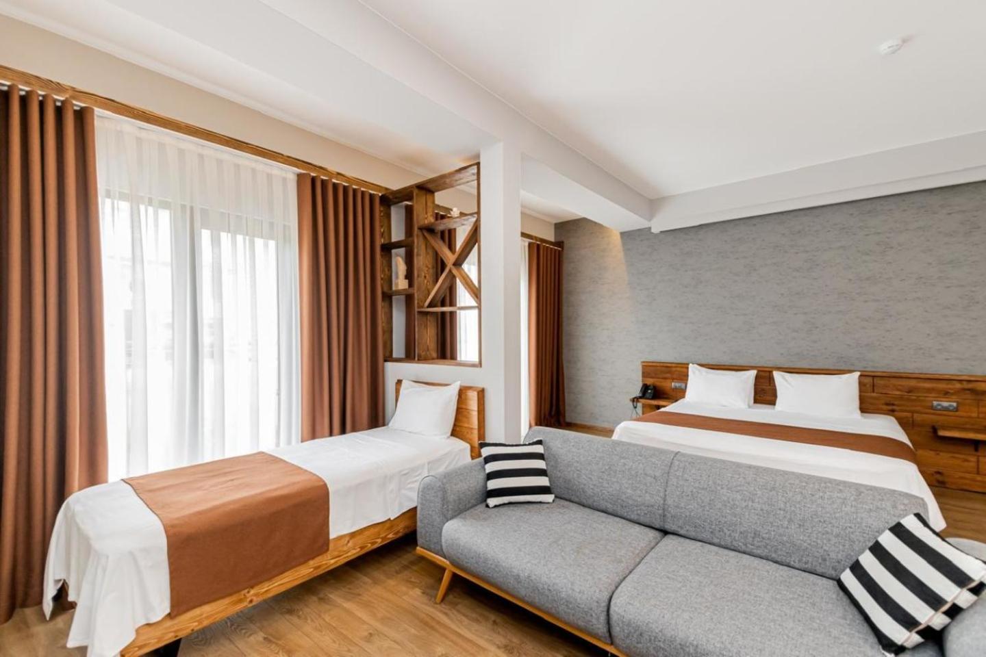 Ivy Hotel Tbilisi Ngoại thất bức ảnh
